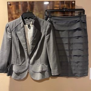 White House Black Market Gray Skirt Suit Set-Sz 4